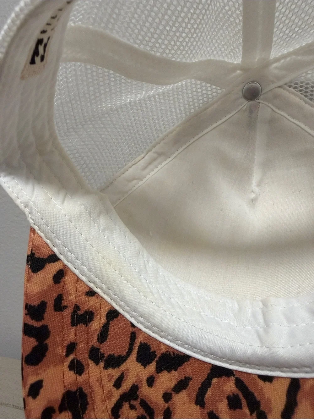 Billabong Leopard Print Trucker Hat White Mesh Snapback Cap Animal Print Y2K
